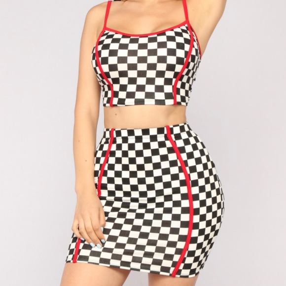 Clothes - Picture 5 of 7